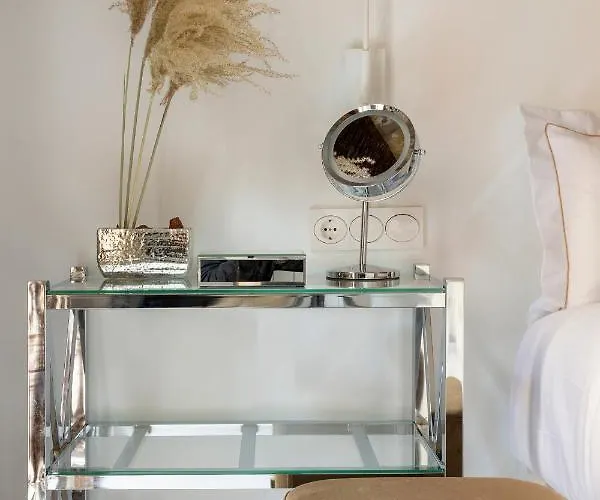 Spectacular By Sebastiana Group