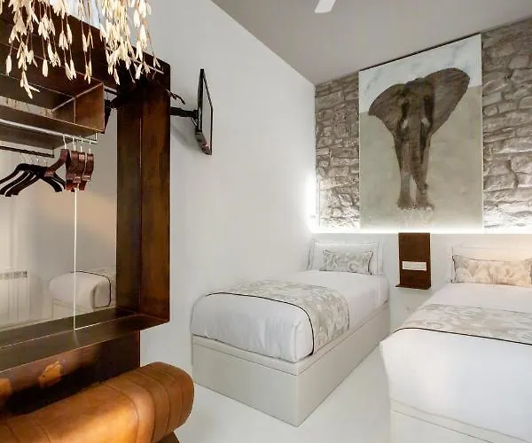 Spectacular By Sebastiana Group